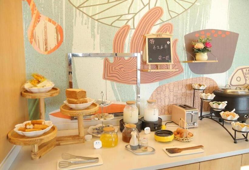 Hanting Hotel Nanchang Zhenxing Avenue Metro Station