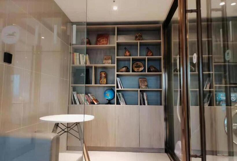 Hanting Hotel Qingdao Huangdao Wangtai Town