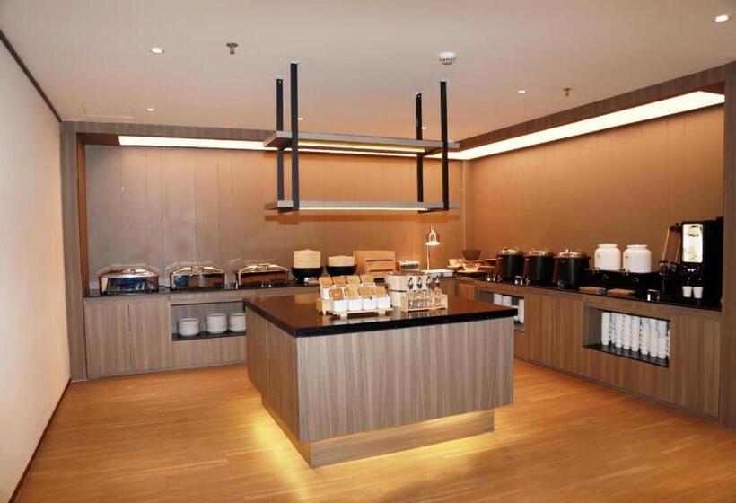 Hanting Hotel Qingdao Huangdao Wangtai Town