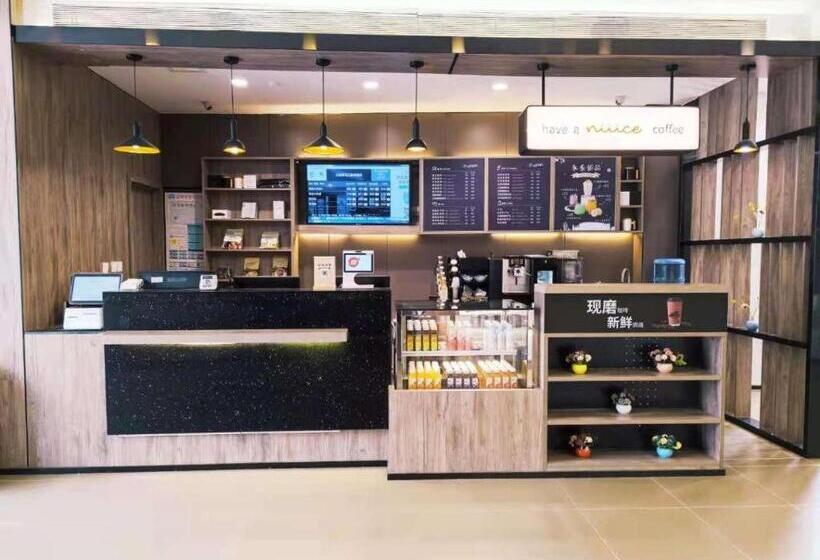 Hanting Hotel Qingdao Wanxiang City