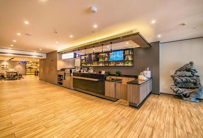 Hanting Hotel Qingdao Xianggang Zhong Road Aofan Center