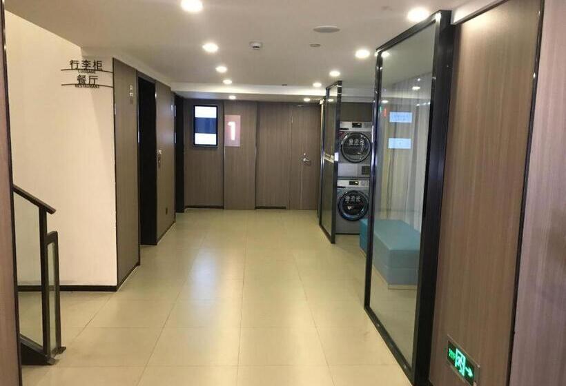 Hanting Hotel Shanghai Fengxian Nanqiao Bus Station