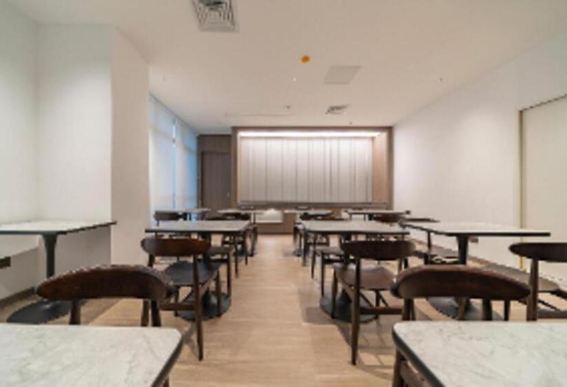 Hanting Hotel Shanghai Fengxian Xincheng Nanfeng Road