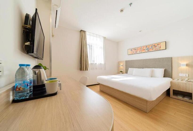 Hanting Hotel Shanghai Hangtou Metro Station