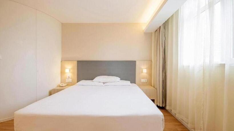 Hanting Hotel Ulanhot Railway Station