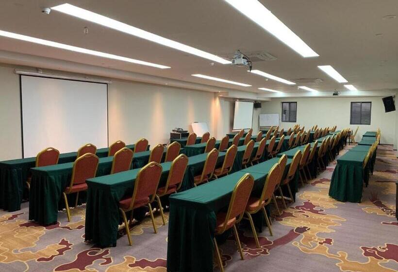 Hanting Hotel Wuhan Wuchang Railway Station Uprising Gate