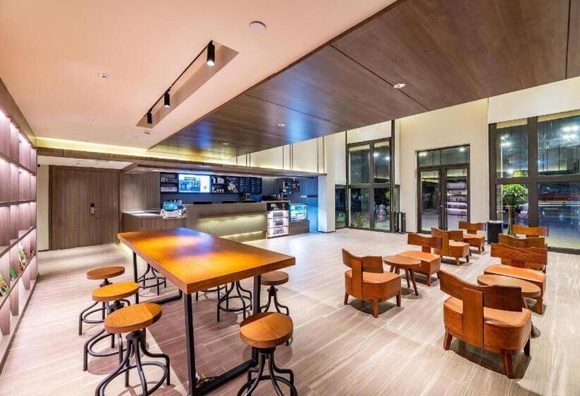 Hanting Hotel Wuhan Wuchang Railway Station Uprising Gate