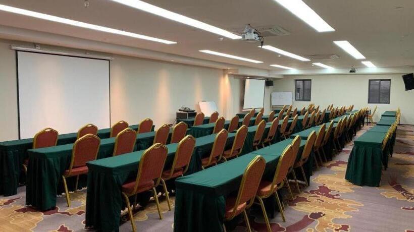 Hanting Hotel Wuhan Wuchang Railway Station Uprising Gate