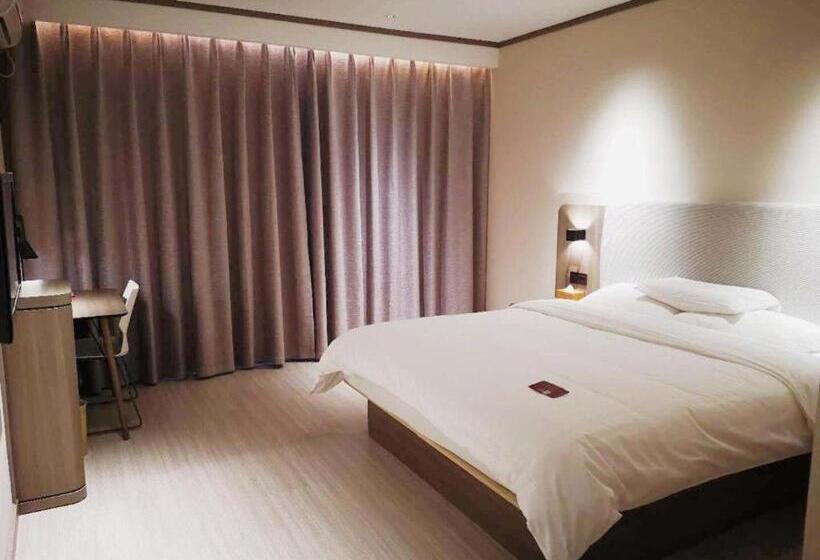 Hanting Hotel Xinghua Dainan Jinze Commercial Street