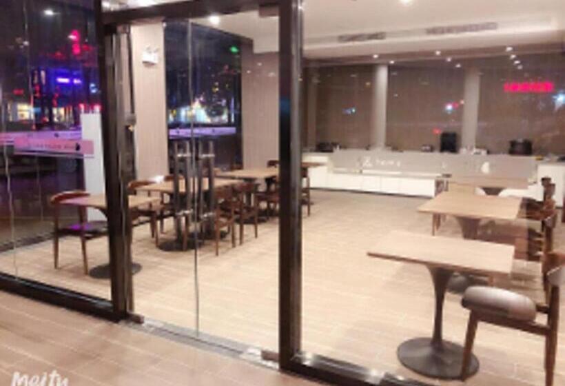 Hanting Hotel Xinghua Dainan Jinze Commercial Street