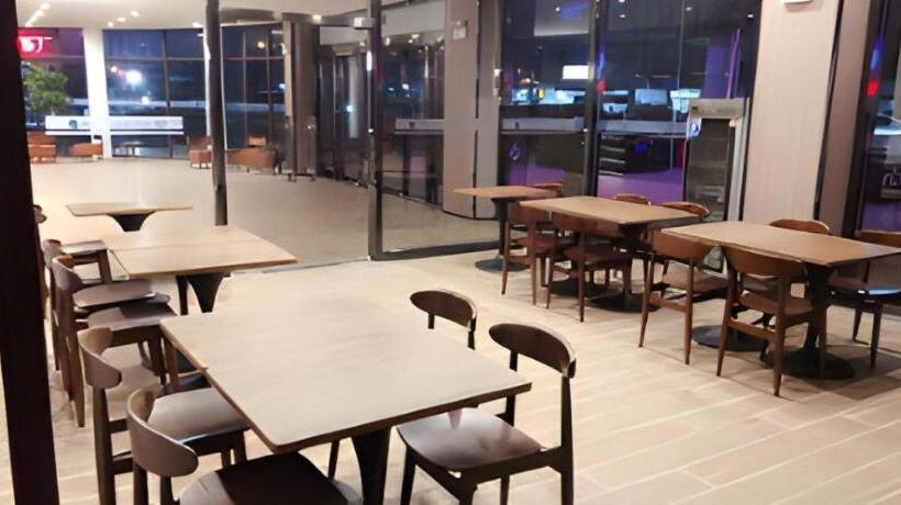 Hanting Hotel Xinghua Dainan Jinze Commercial Street