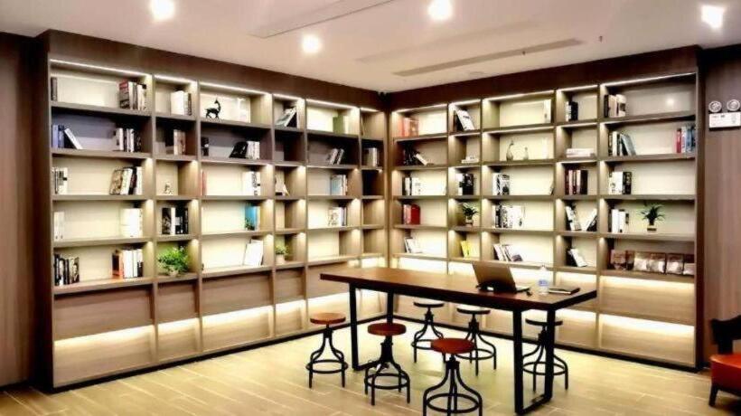 Hanting Hotel Xinghua Dainan Jinze Commercial Street