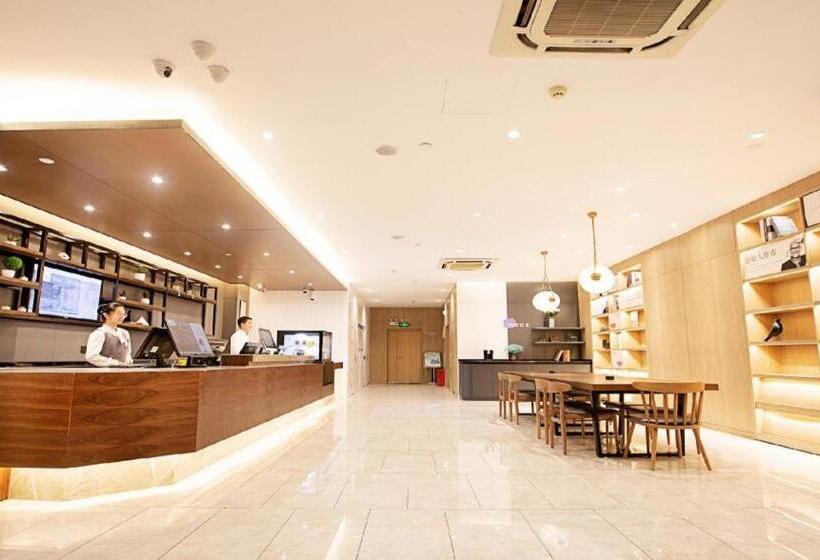 Hanting Hotel Xinyang Railway Station