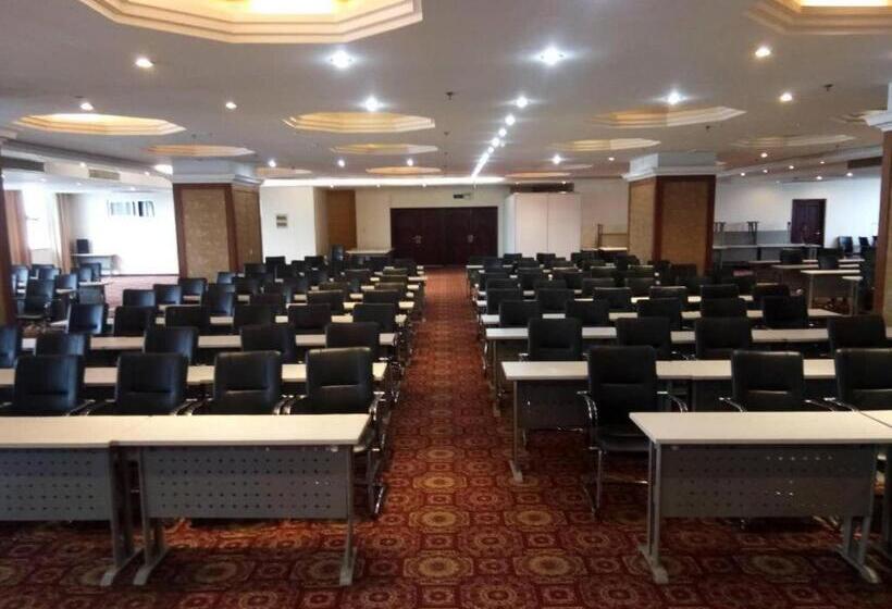 Hanting Hotel Zhaoyuan Jindu Department Store