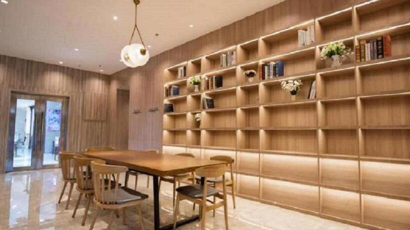 Hanting Hotel Zhaoyuan Jindu Department Store