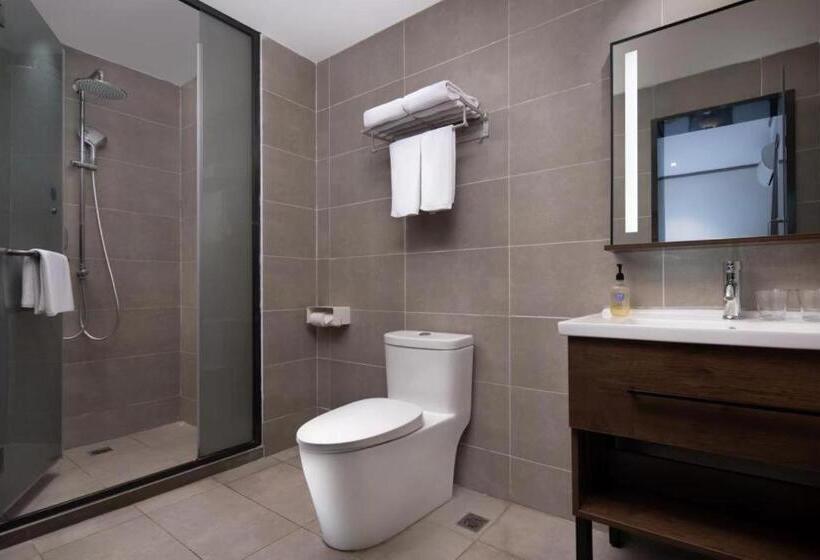 Hanting Hotel Zhijiang Yanjiang Avenue