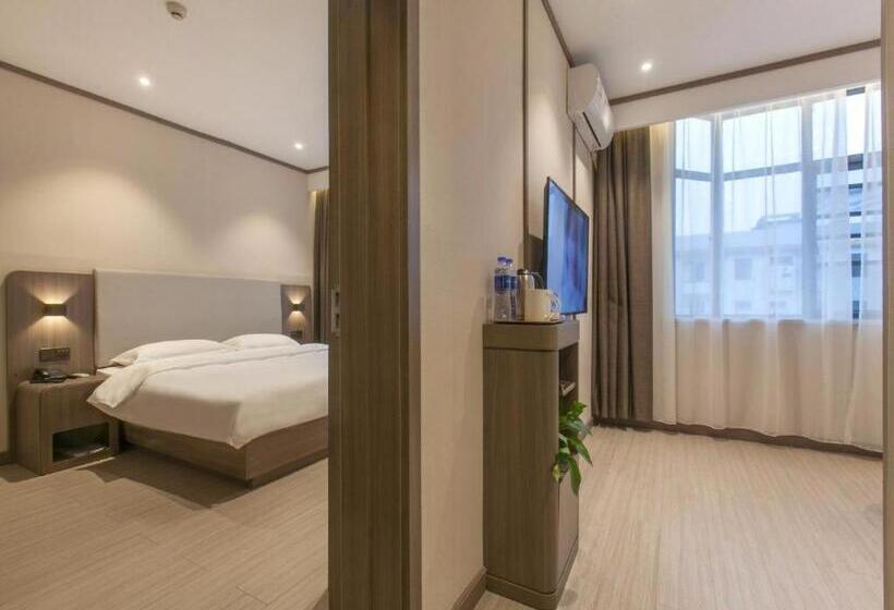 Hanting Hotel Zhijiang Yanjiang Avenue