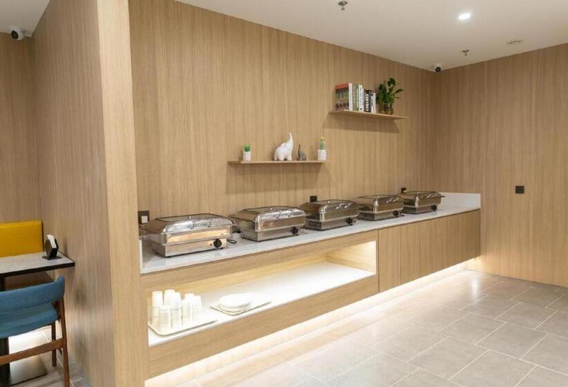 Hanting Premium Hotel Qingdao Yongping Road Metro Station