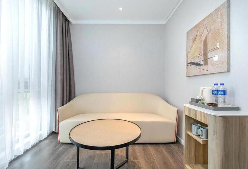 Hanting Premium Hotel Wuxi Huishan Ancient Town