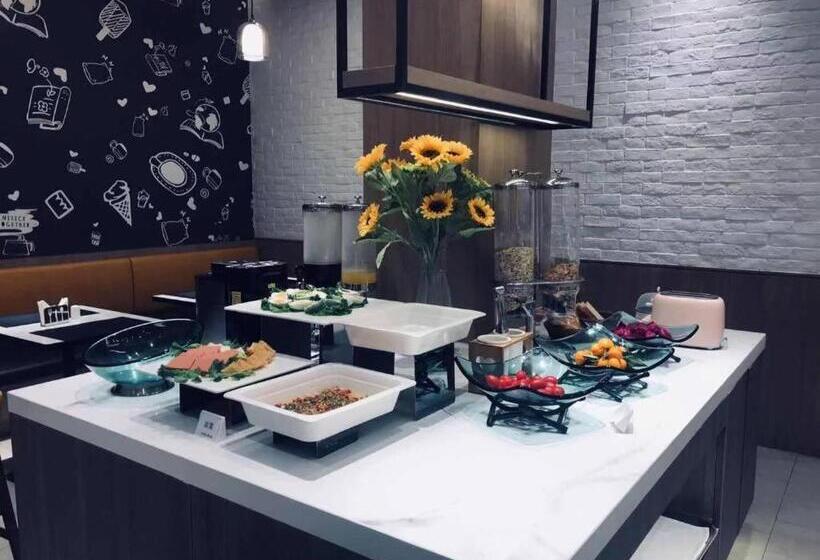 Hanting Premium Hotel Youjia Wuhan Etouwan Metro Station