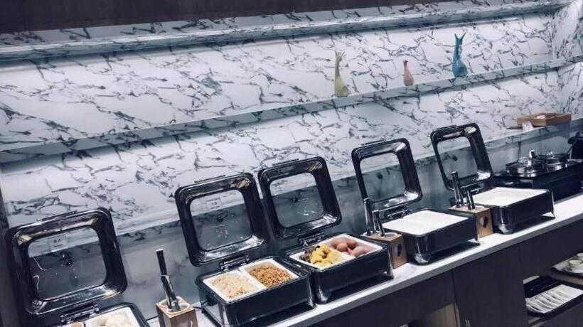 Hanting Premium Hotel Youjia Wuhan Etouwan Metro Station