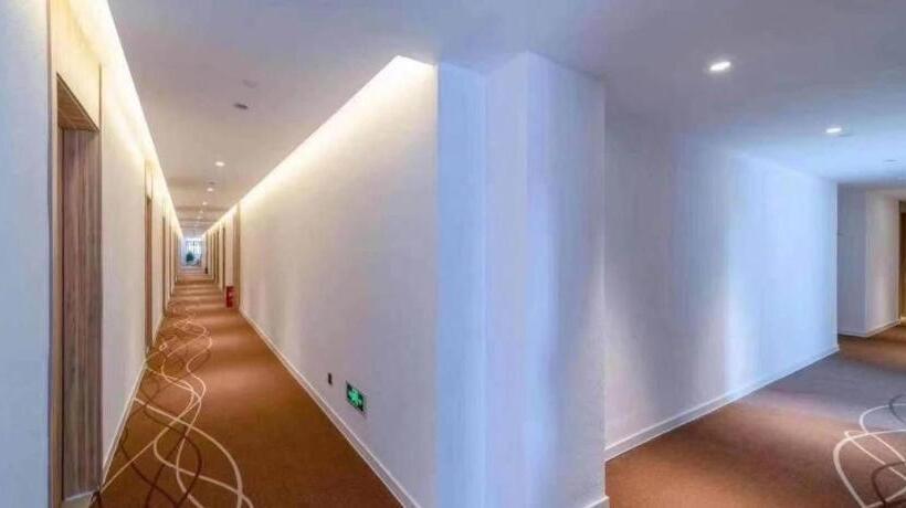 Hanting Premium Hotel Youjia Wuhan Etouwan Metro Station