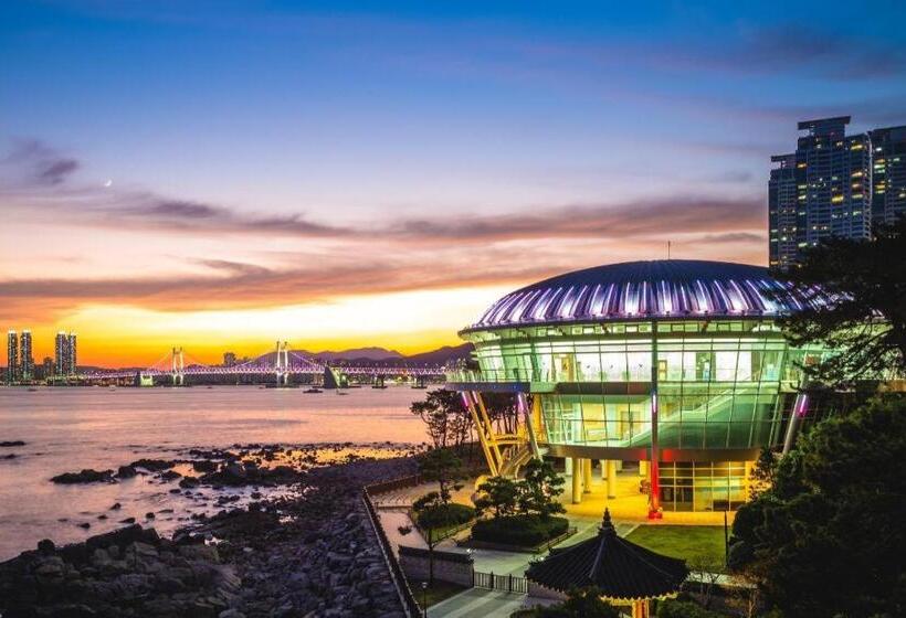 ホテル Centum Prime