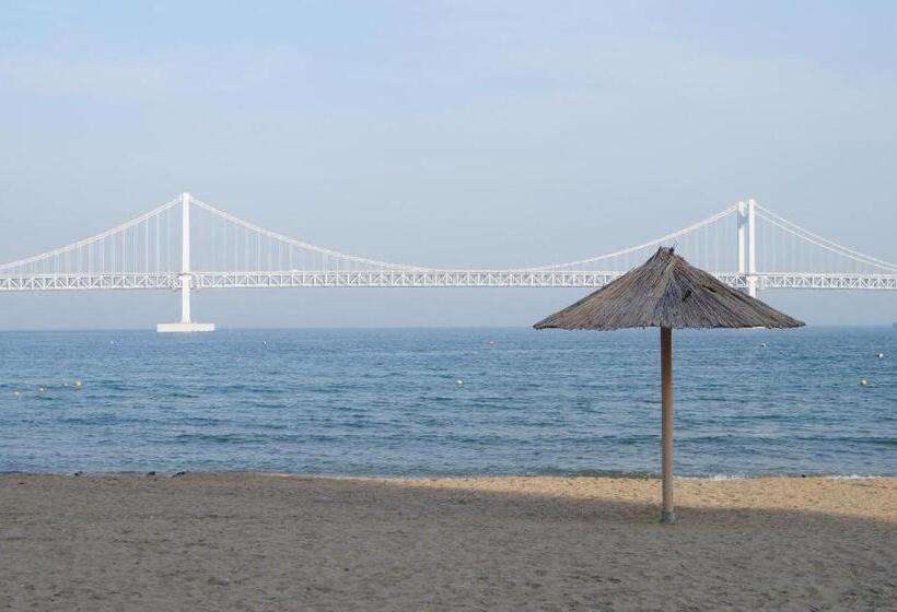 ホテル Centum Prime