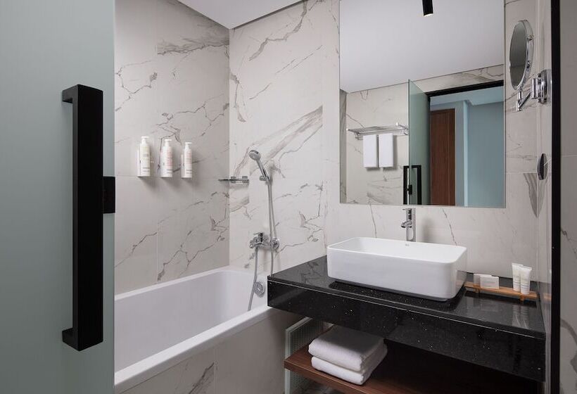 فندق Courtyard By Marriott Casablanca Downtown