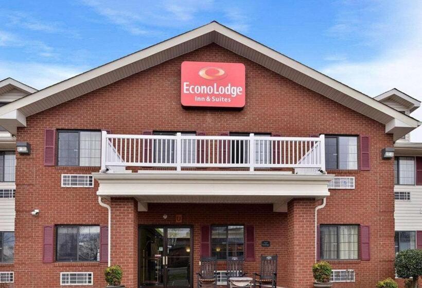 فندق Econo Lodge Inn & Suites
