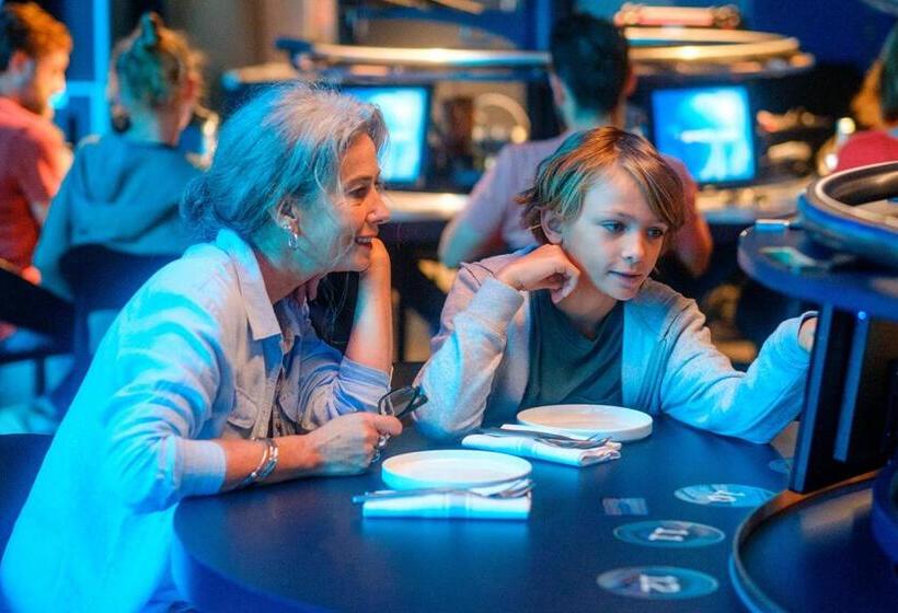 בית מלון כפרי Hôtel Station Cosmos