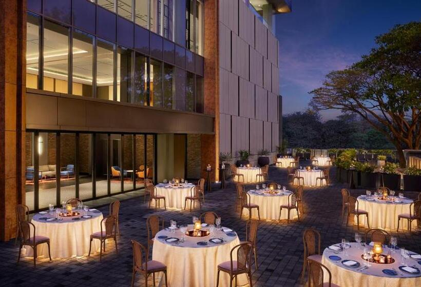 Отель Hyatt Centric Hebbal Bengaluru