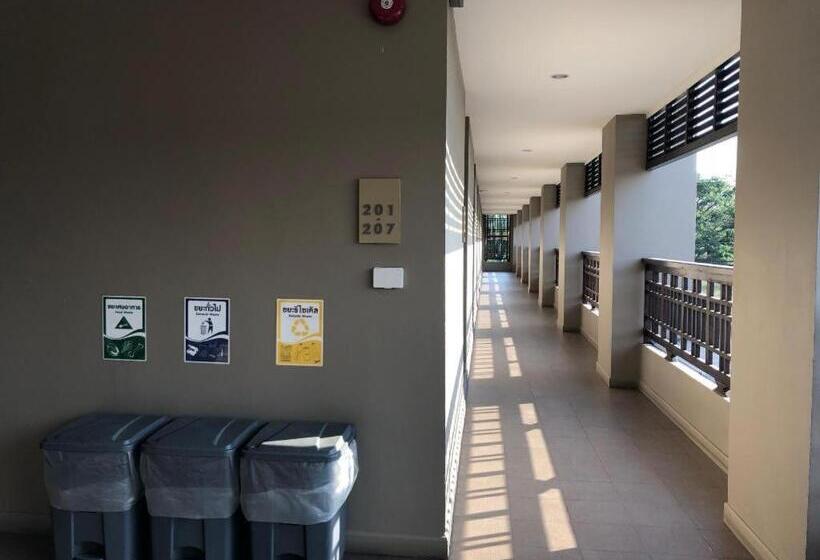 Отель Pawa Place