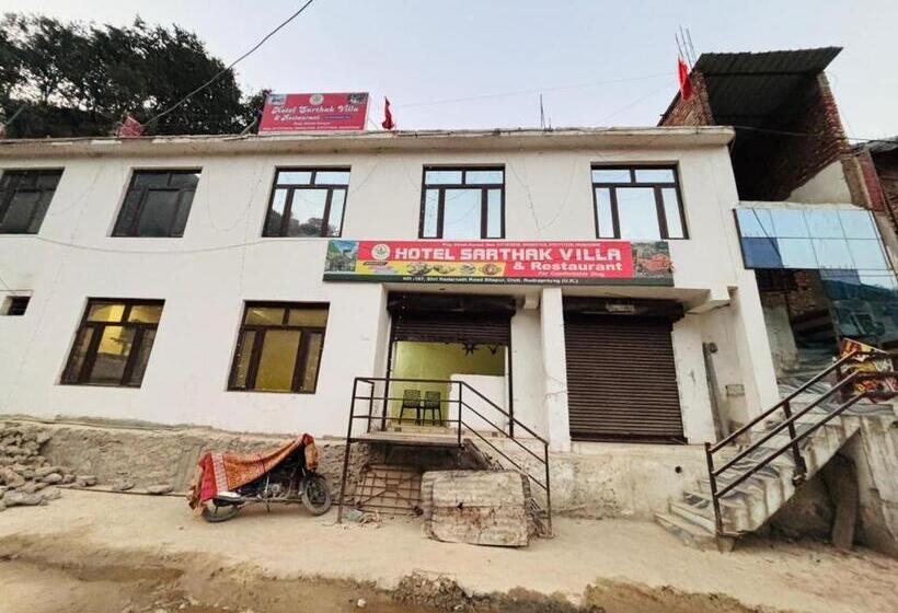 호텔 Sarthak Villa & Restaurant