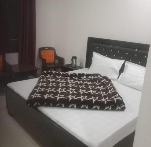 호텔 Sarthak Villa & Restaurant