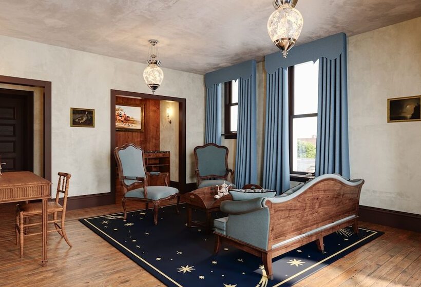 Отель Shenandoah Mansions, An Ash