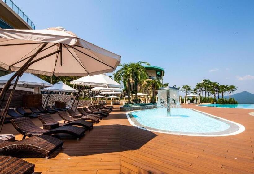 בית מלון כפרי Sonofelice Village Vivaldipark