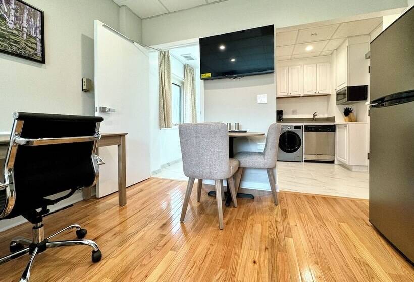 هتل The Gem Museum Suites