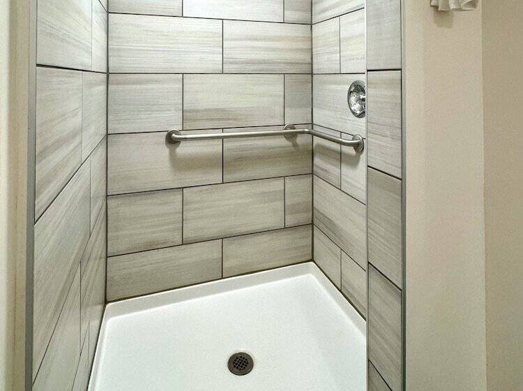 هتل The Gem Museum Suites