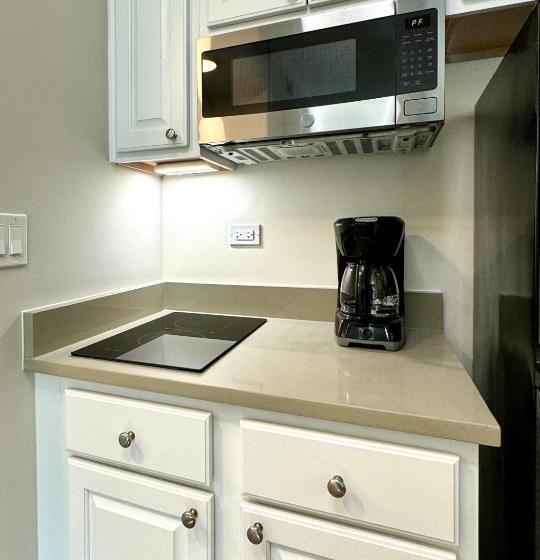 فندق The Gem Museum Suites