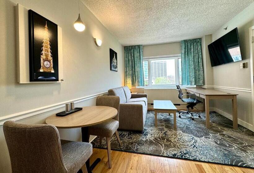 هتل The Gem Museum Suites