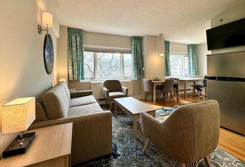 هتل The Gem Museum Suites