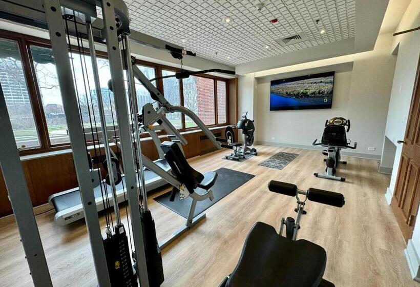 هتل The Gem Museum Suites