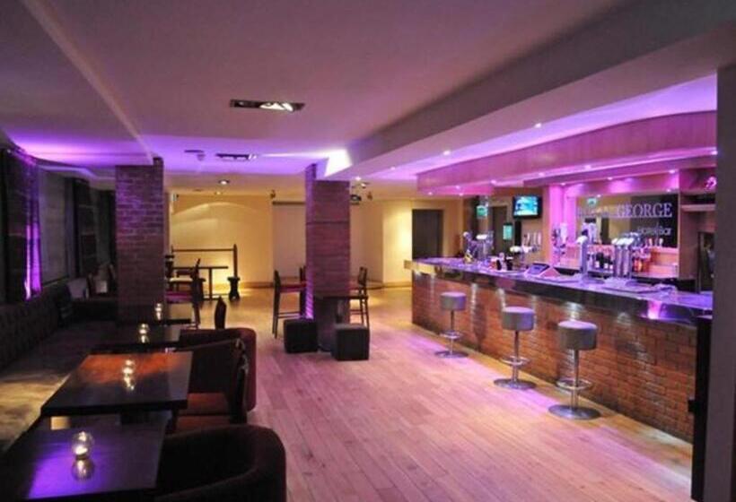 酒店 The Royal George