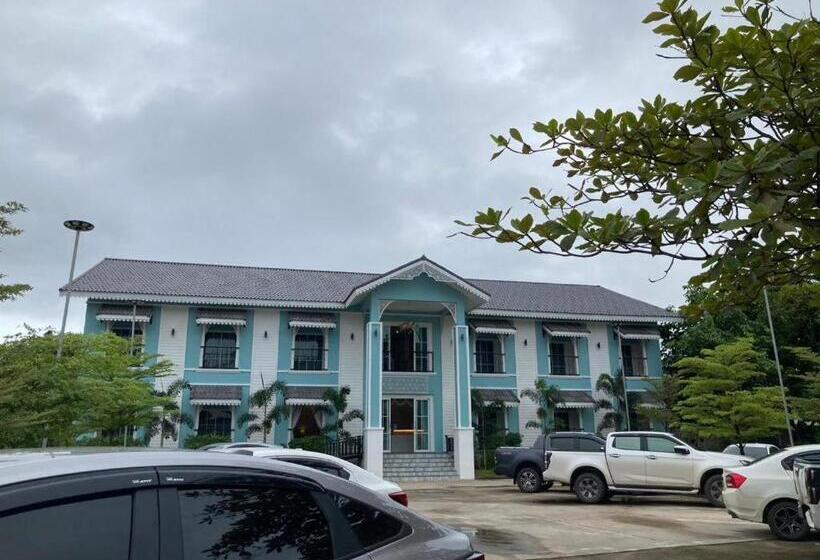 Отель Thong Prachok