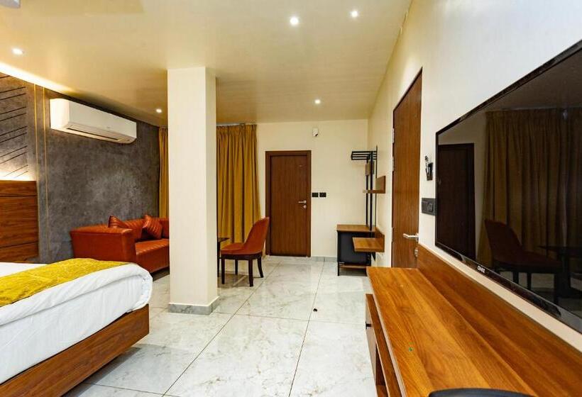 فندق Uphills Boutique