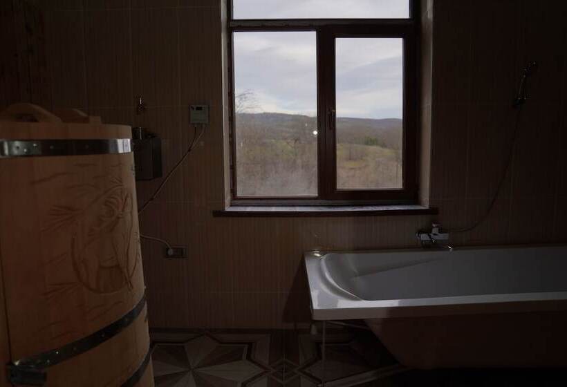 هتل Zengezur Harmony Wellness Resort