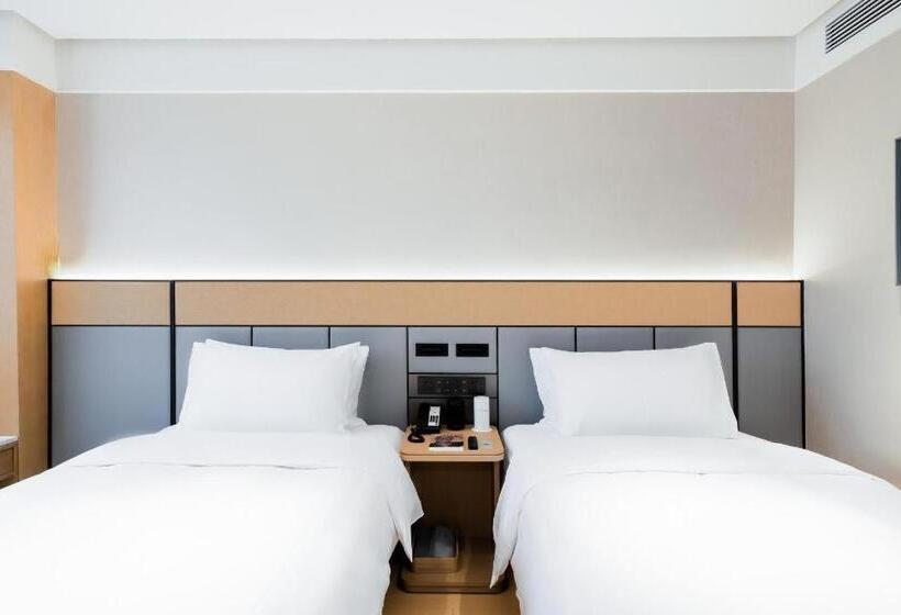 Ji Hotel Chengdu 339 Xinhong Road