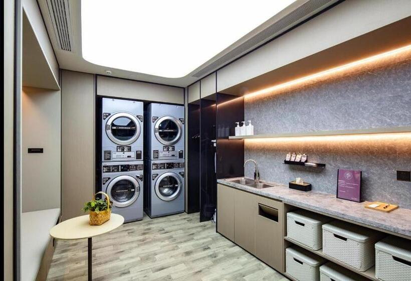 Ji Hotel Guilin Two Rivers And Four Lakes Scenic