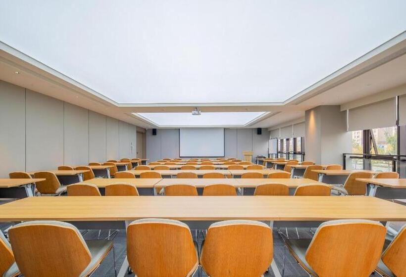 Ji Hotel Hefei South Bus Station